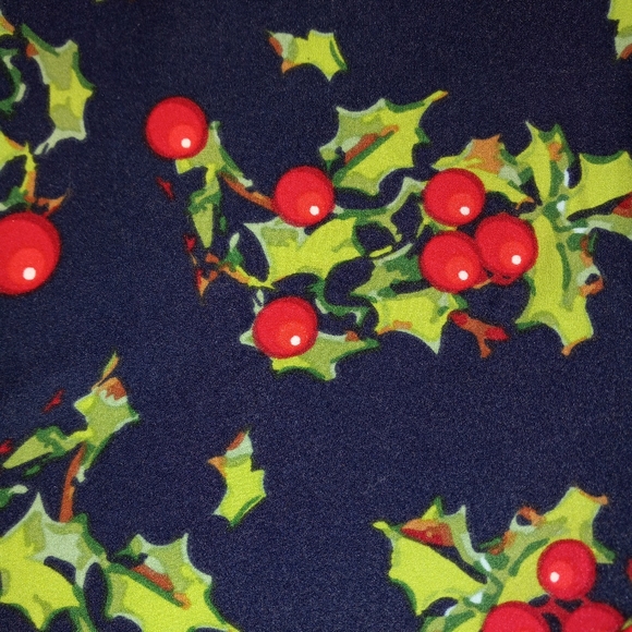 Holiday Leggings from LuLaRoe with Holly on a Blue background Tall & Curvy - Picture 2 of 3